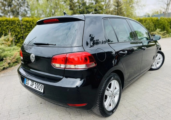 Volkswagen Golf cena 26900 przebieg: 152000, rok produkcji 2012 z Garwolin małe 379